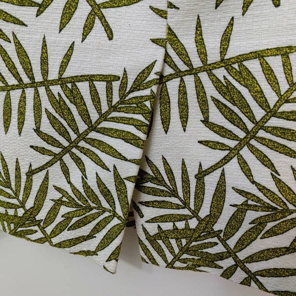 Ann Taylor Tropical Pattern Pencil Skirt - Tropical Leaf Skirt Waist 29.5 - Picture 4 of 8